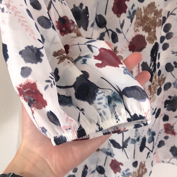 50% off in bundle - Denver Hayes Sheer Floral Blouse - Picture 4 of 8